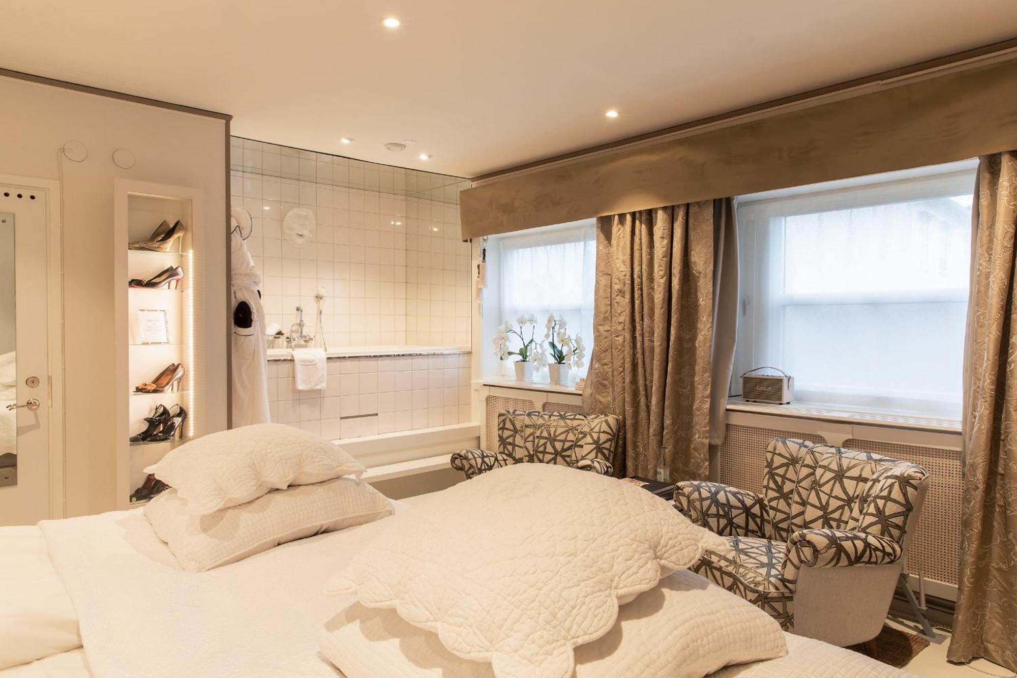 Bomans Hotel 4*